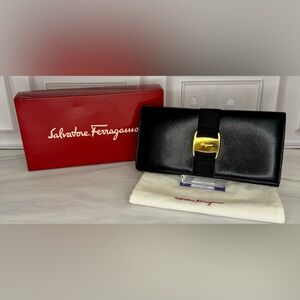 Salvatore Ferragamo Black Gancini Long Wallet | Leather Continental | Full Set